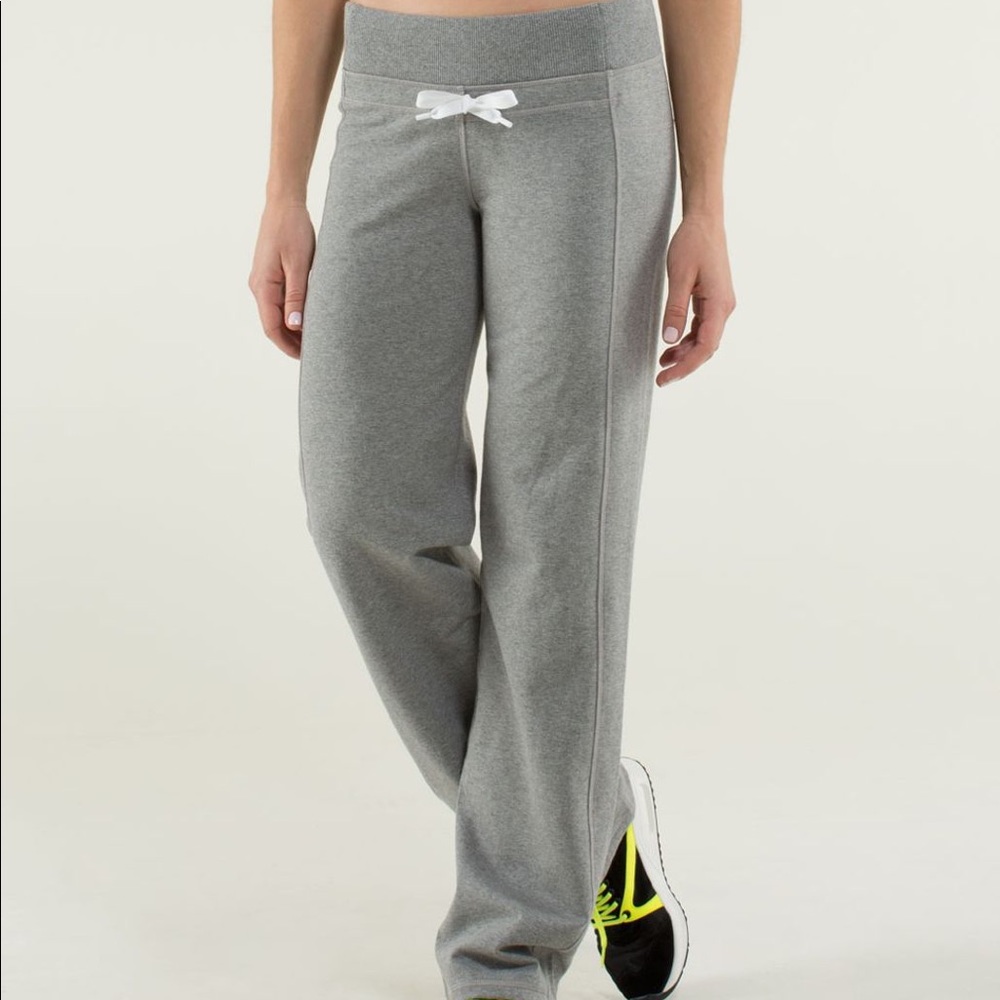 Lululemon Calm and Cozy pants size 6